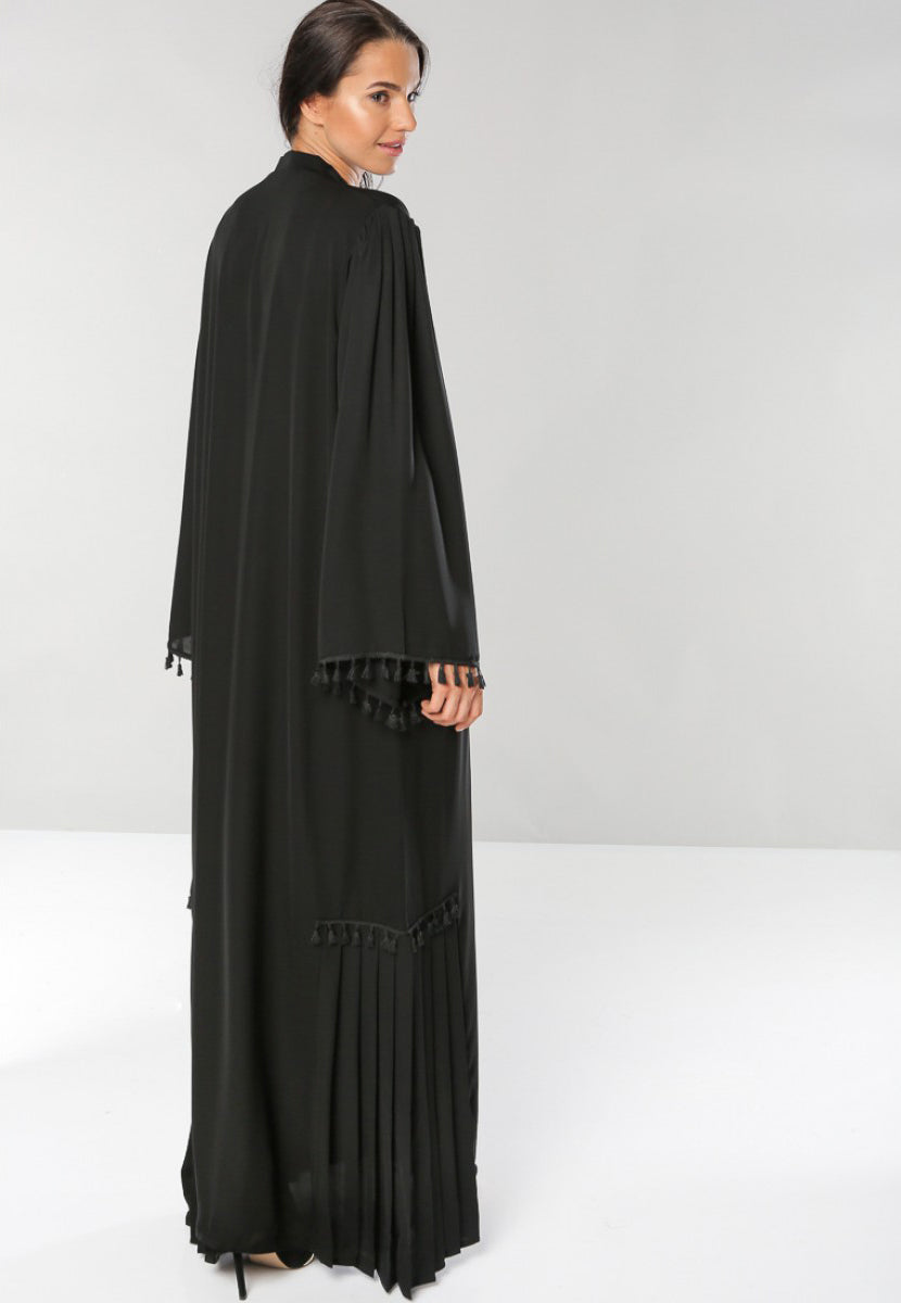 abaya with side pleats