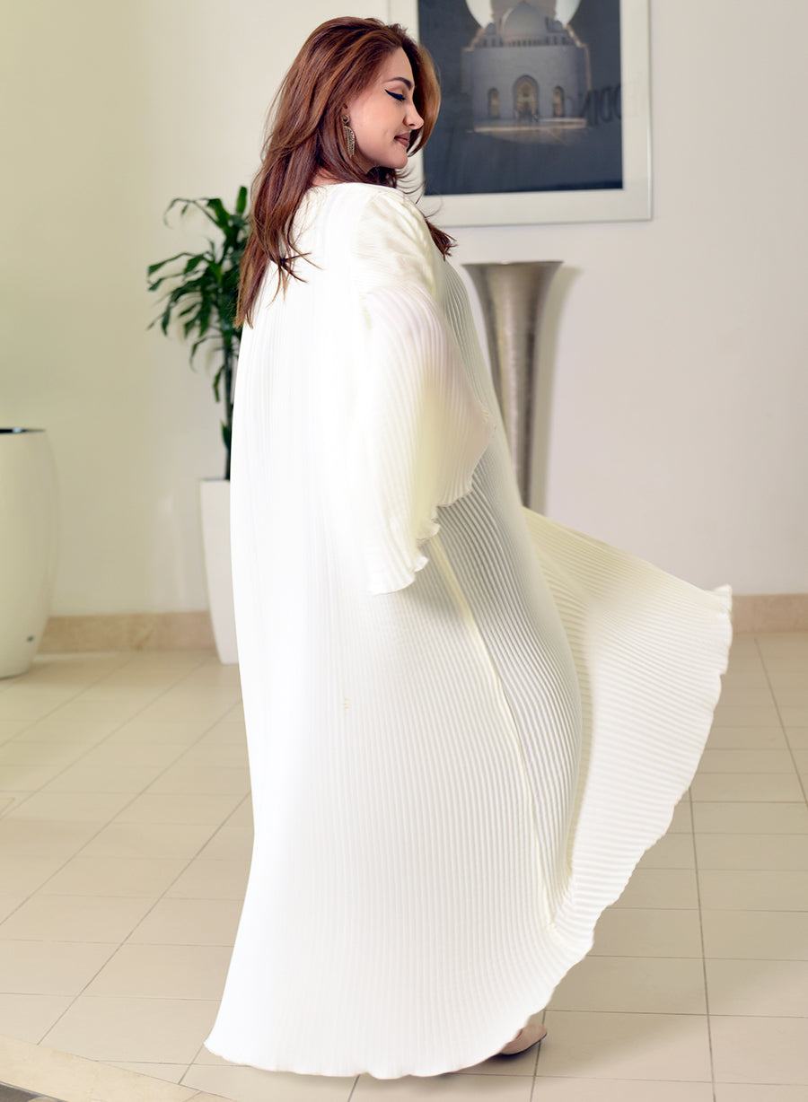flared sleeve abaya