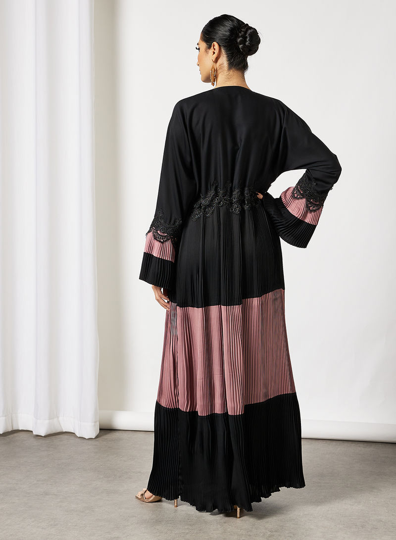 Bsi3611-Dual color lace embellished pleated abaya with drawstring