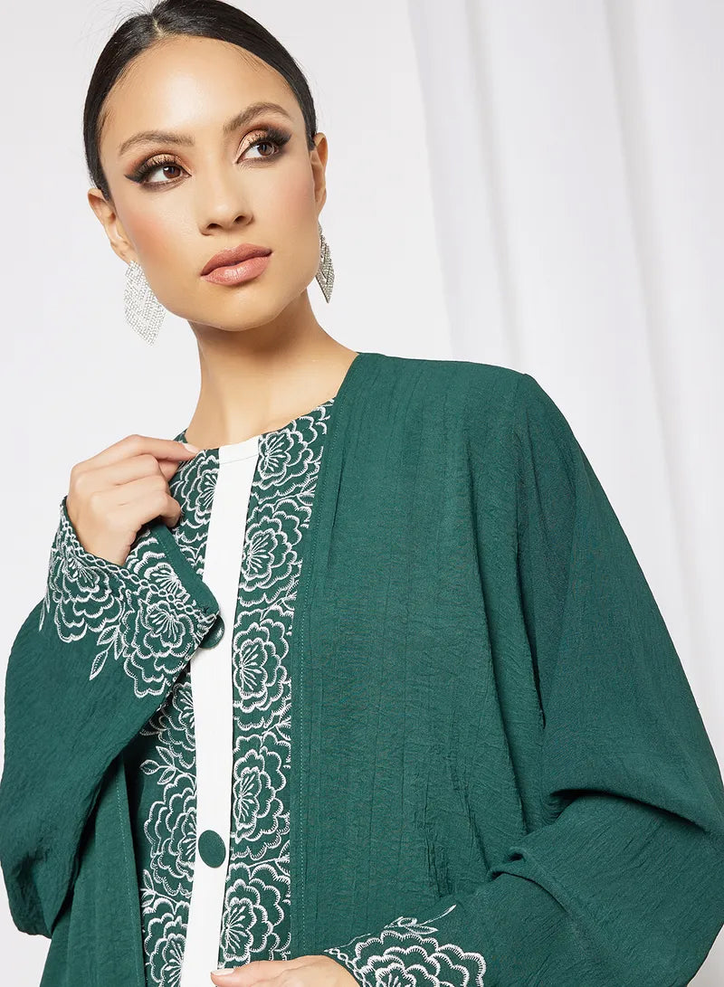 Bsi3639-Button embellished embroidered bisht abaya with embroidered inner