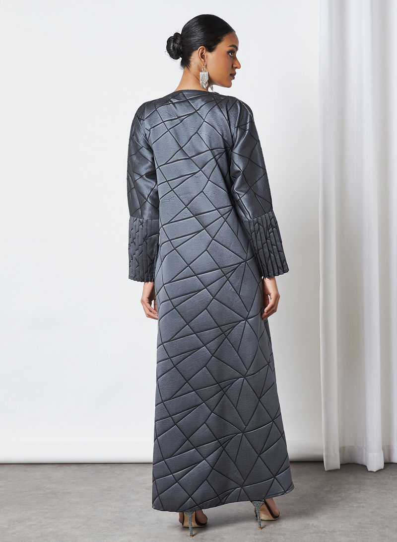 Patterned abaya