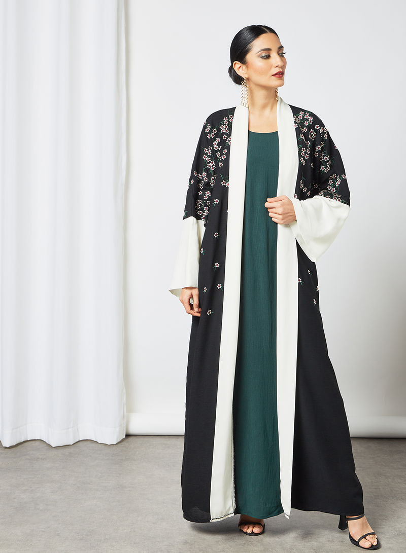 Bsi3484-Stylish floral embroidered bisht abaya with inner